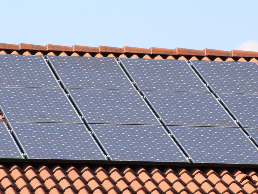 太陽光（PV）パネル工事・蓄電池工事